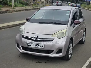 Toyota Ractis 2013 Burgundy
