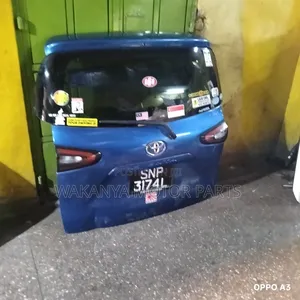 Toyota Sienta New Model 2015/2016 Tailgate, Clean Ex Japan