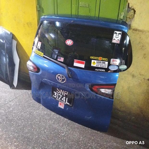 Toyota Sienta New Model 2015/2016 Tailgate, Clean Ex Japan