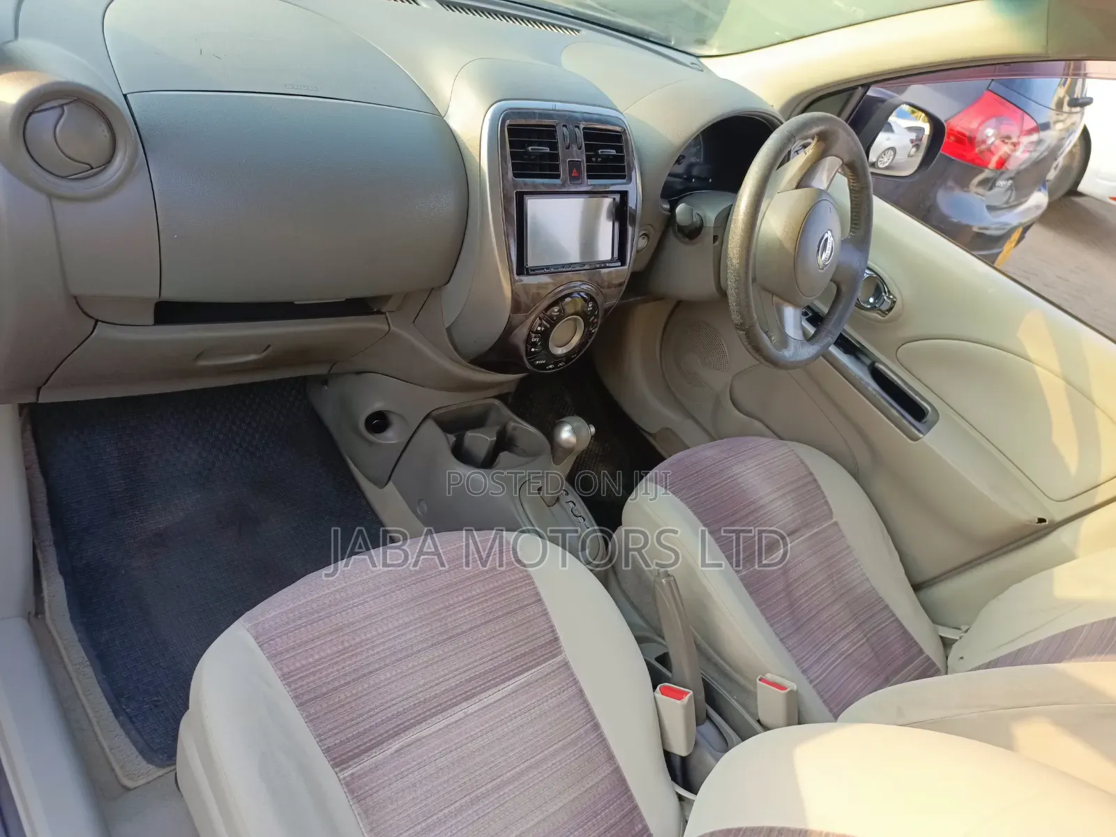 Nissan March 2015 Maroon