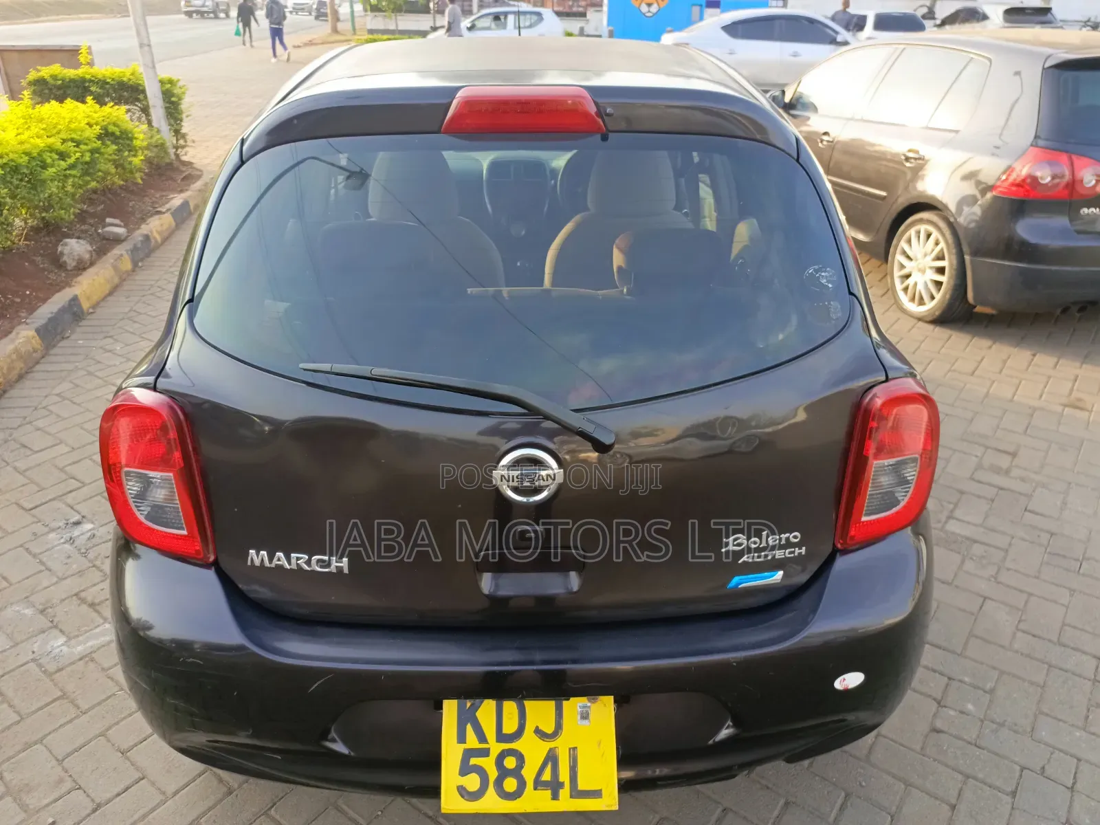 Nissan March 2015 Maroon