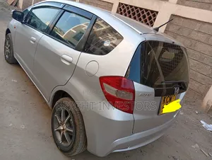 Honda Fit 2013 Silver