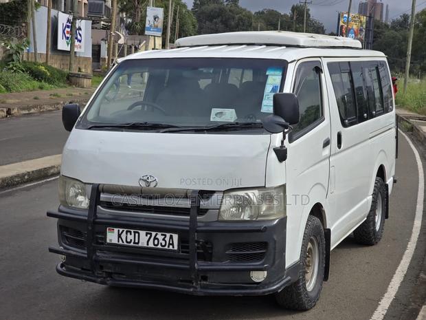 Toyota HiAce 2008 White
