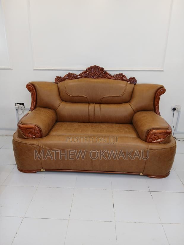 Royal Sofa - thumbnail 2