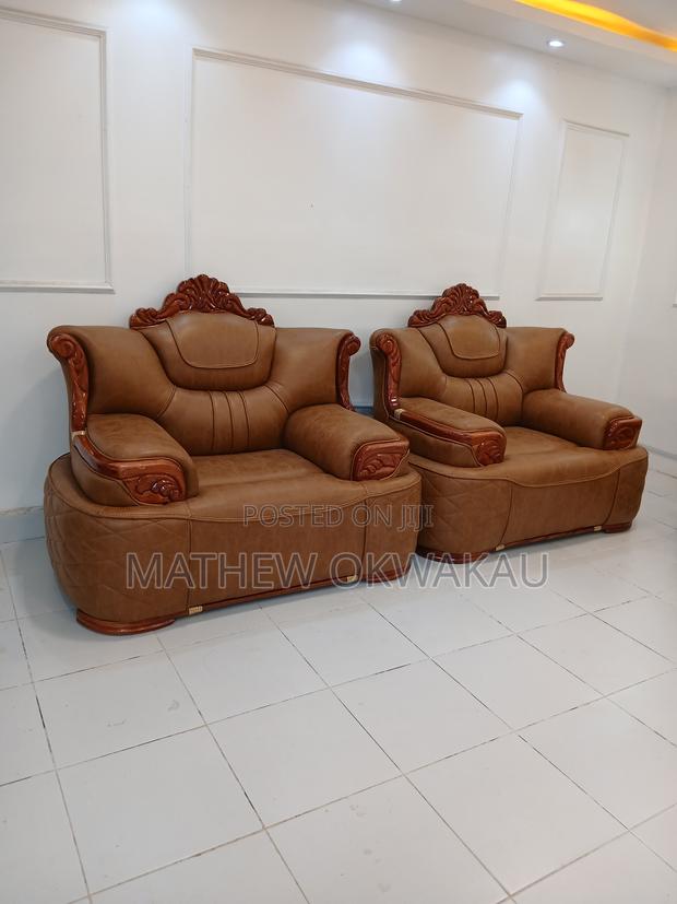 Royal Sofa - thumbnail 3