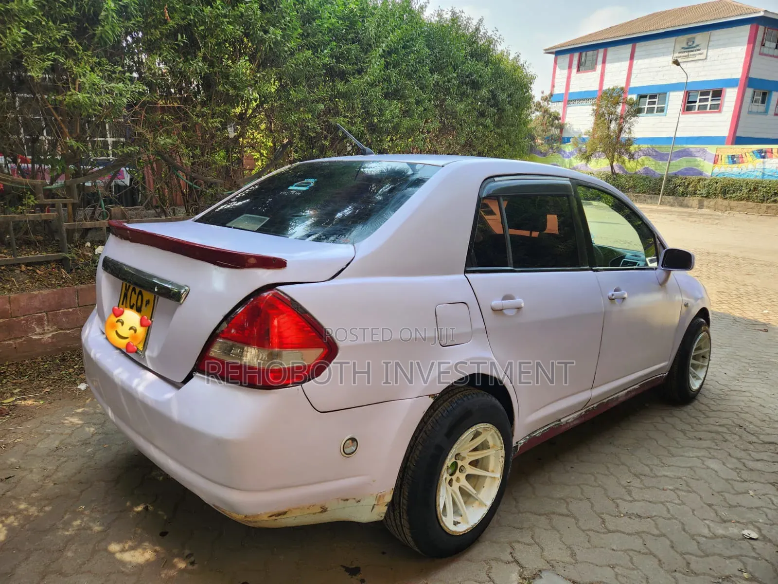 Nissan Tiida 2011 White