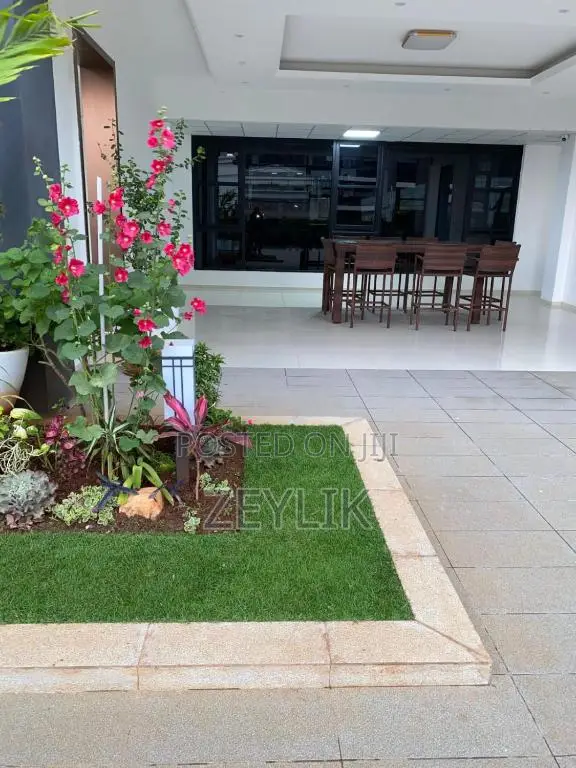 GTC Luxury 1BR AirBnb Misty Springs | Rooftop Pool Gym