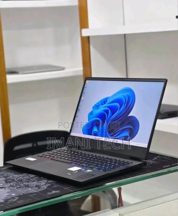 Laptop HP Omen 16 16GB Intel Core i7 SSD 512GB - thumbnail 3