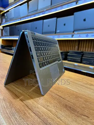 Laptop Dell Latitude 7400 2-in-1 16GB Intel Core i7 SSD 512GB