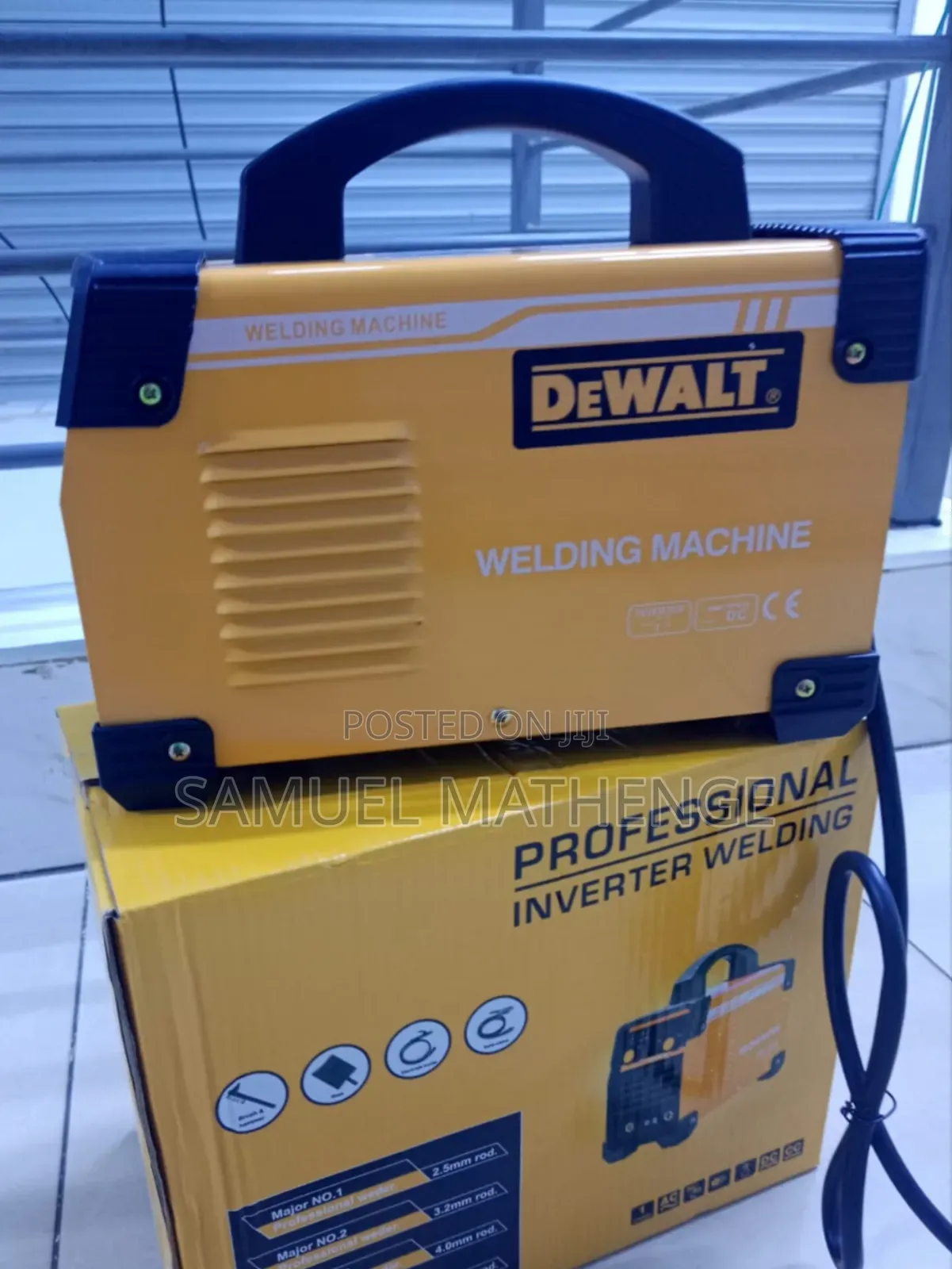 DEWALT 400 Amp Professional Inverter Welding Machine