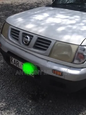 Nissan Hardbody 2016 White