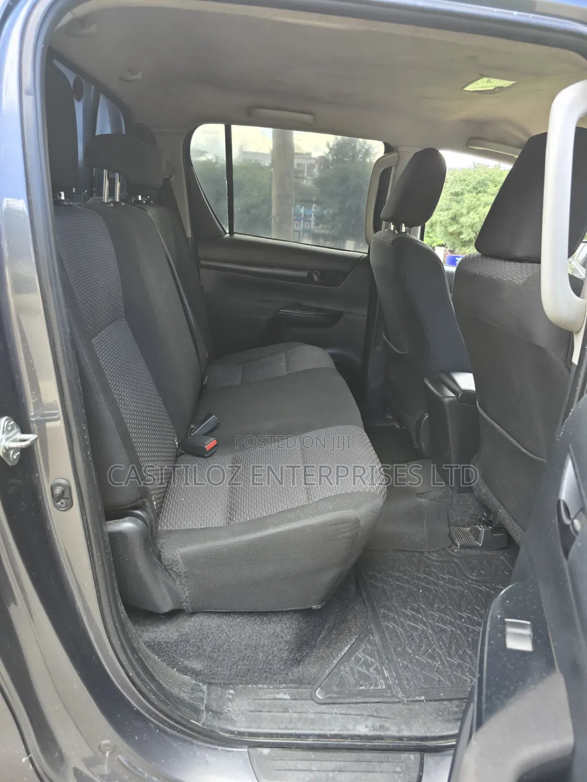 Toyota Hilux 2021 Black