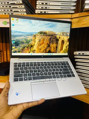 Laptop HP EliteBook 845 G7 8GB AMD Ryzen 7 SSD 256GB