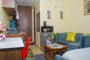 Beautifully Furnished Studio Airbnb Ruaka Town