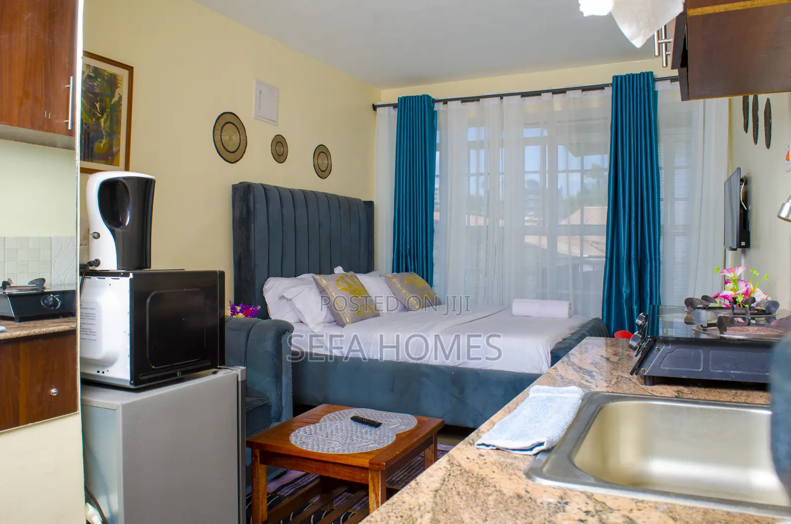 Beautifully Furnished Studio Airbnb Ruaka Town