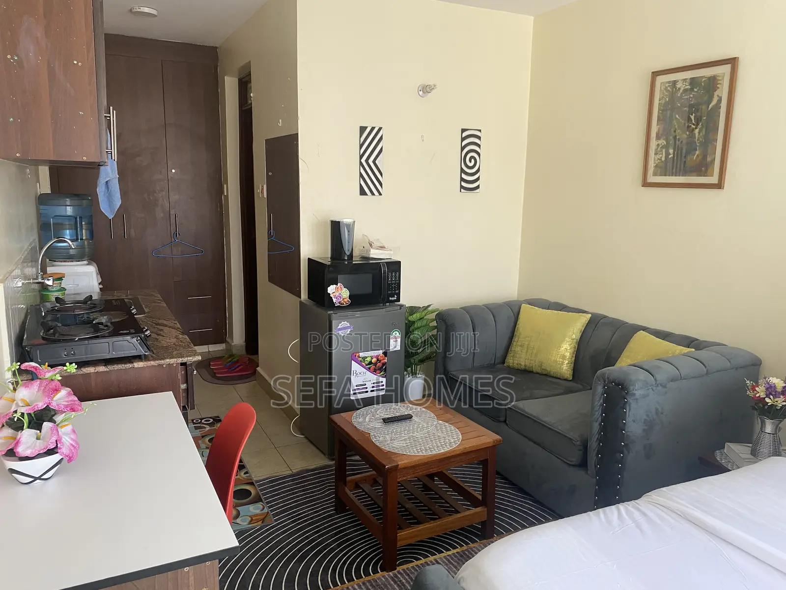 Beautifully Furnished Studio Airbnb Ruaka Town