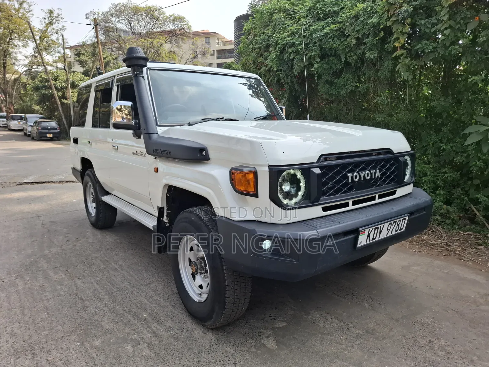 Toyota Land Cruiser 2008 White