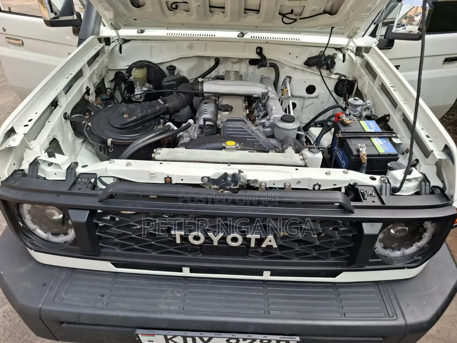 Toyota Land Cruiser 2008 White
