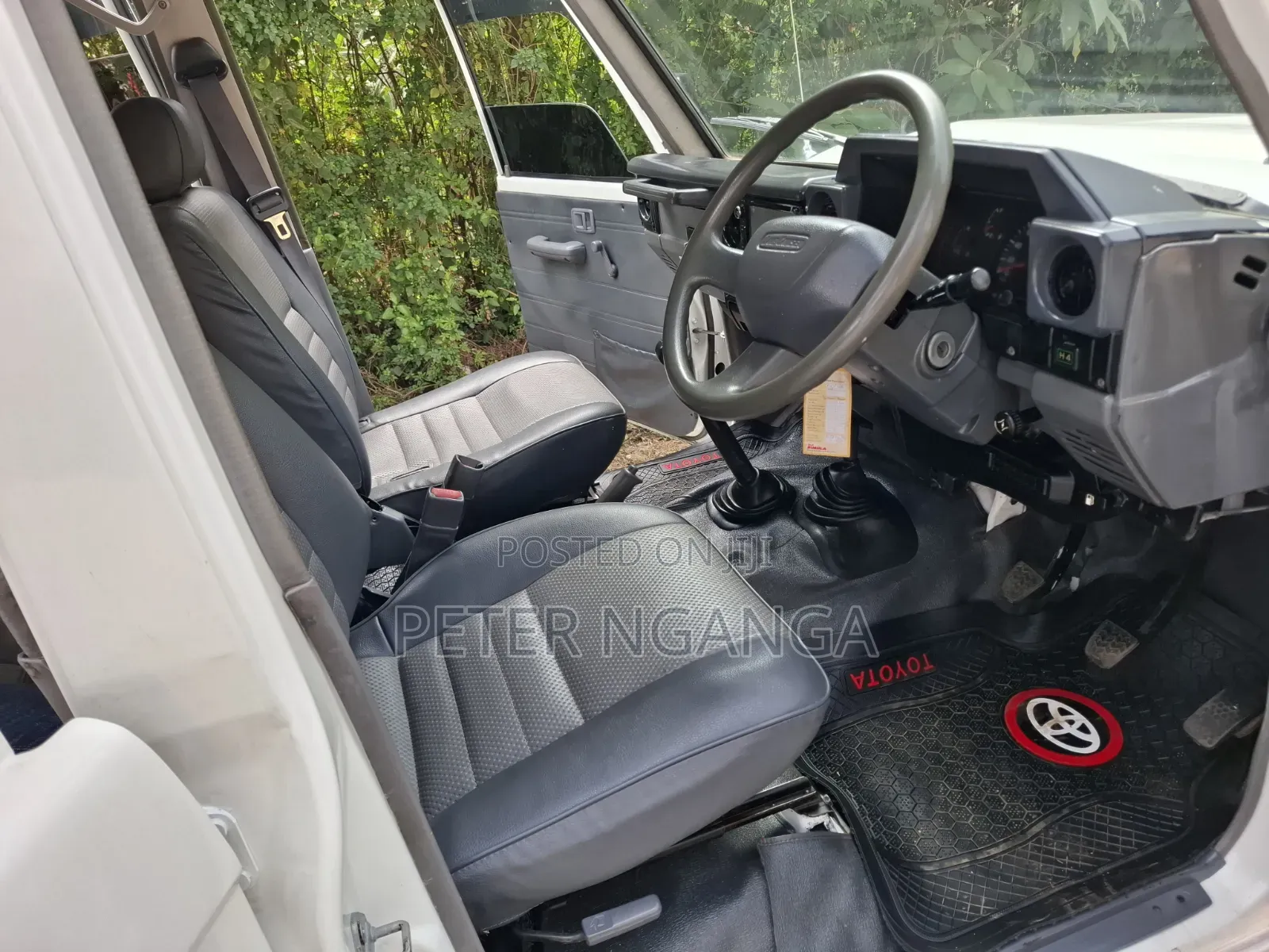 Toyota Land Cruiser 2008 White