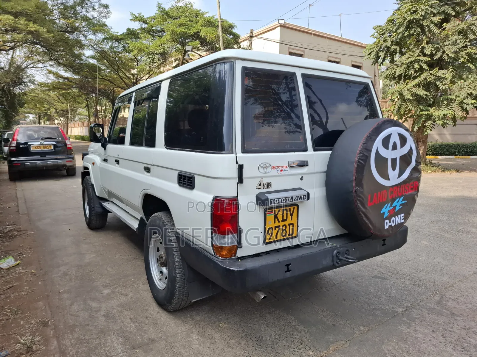 Toyota Land Cruiser 2008 White