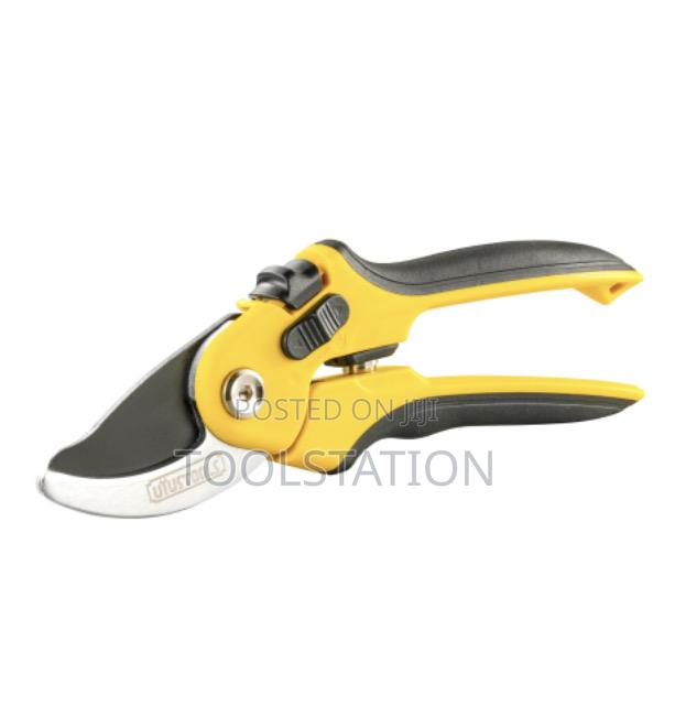Heavy Duty Pruner 8.5 Inch Sk5 Blade With TPR Handle TJP85D