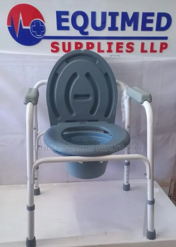 Commode Chair
