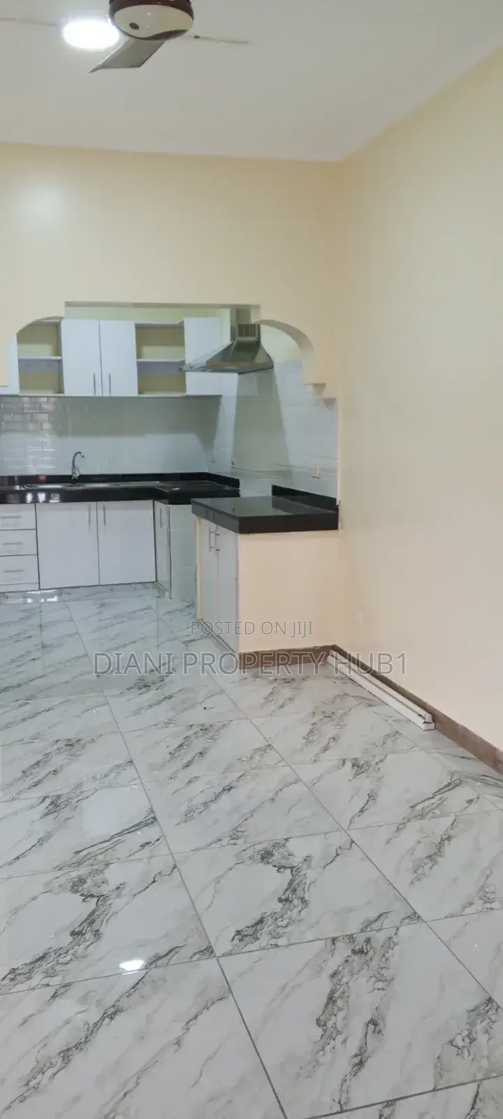 2bdrm Apartment in Diani Market, Ukunda for rent