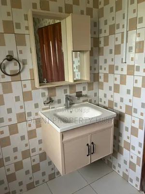 Spacious 1-Bedroom Airbnb – Behind Diani Market | KSh 3,000 Per Day