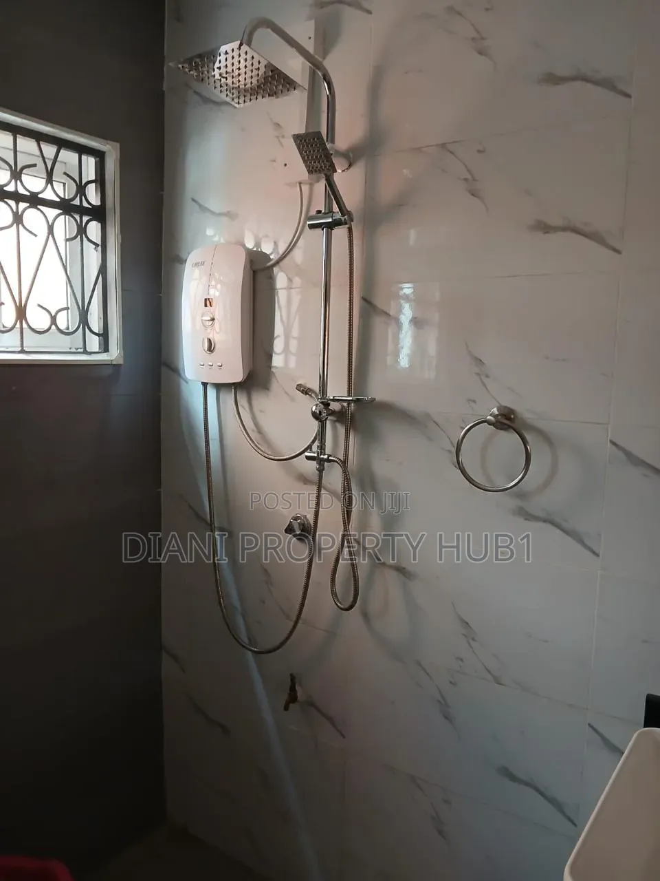Spacious 1-Bedroom Airbnb – Behind Diani Market | KSh 3,000 Per Day