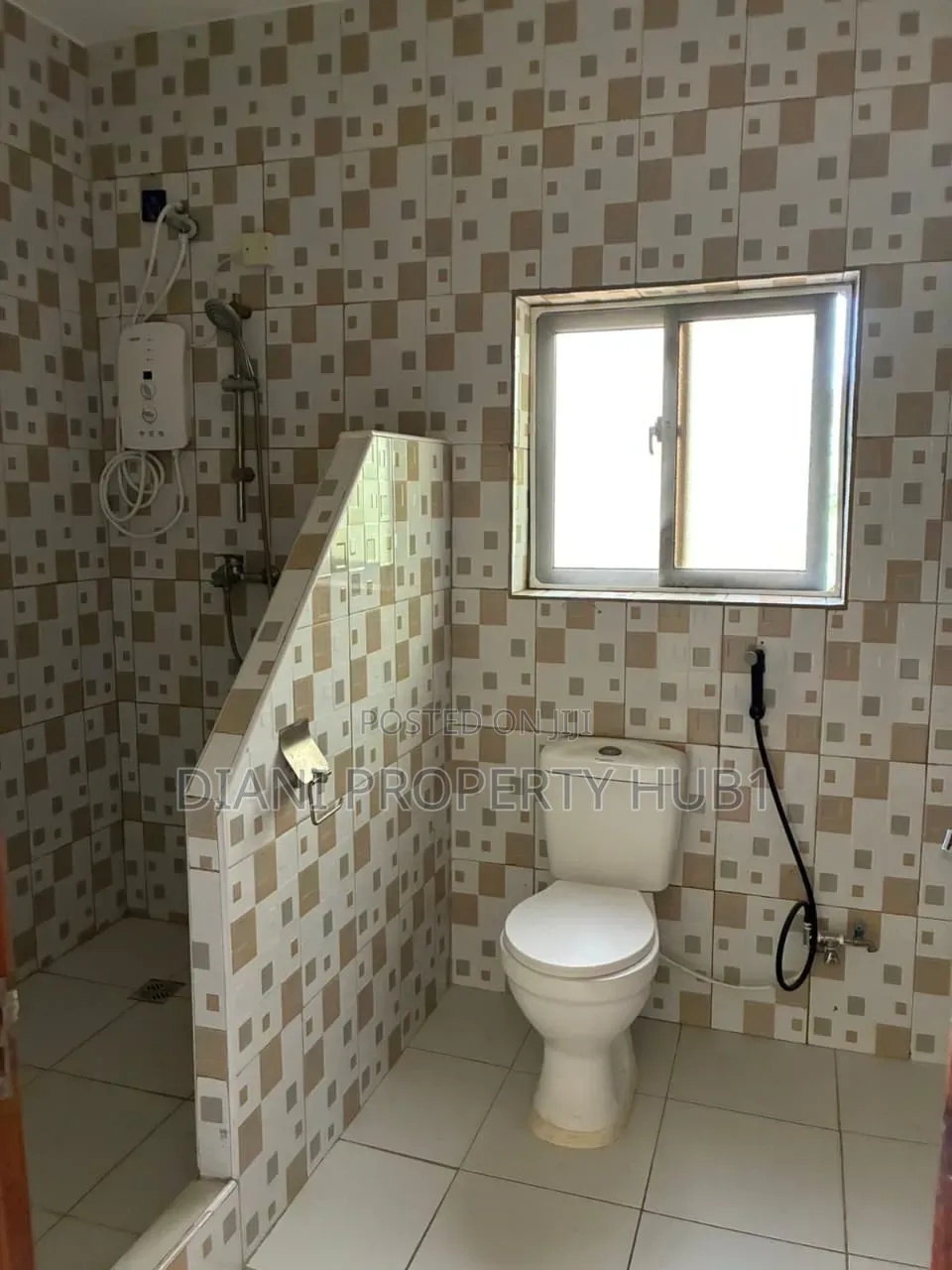 Spacious 1-Bedroom Airbnb – Behind Diani Market | KSh 3,000 Per Day