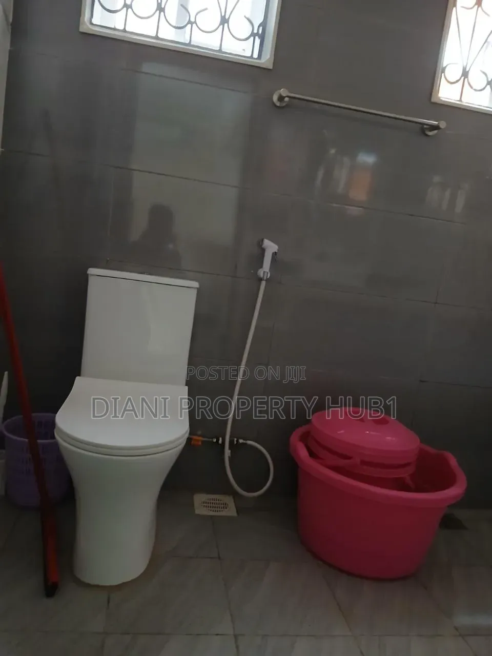 Spacious 1-Bedroom Airbnb – Behind Diani Market | KSh 3,000 Per Day