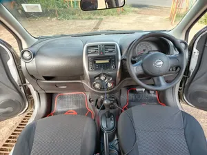 Nissan March 2014 Silver
