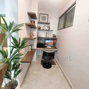 1bdrm Apartment in Valley Arcade for sale