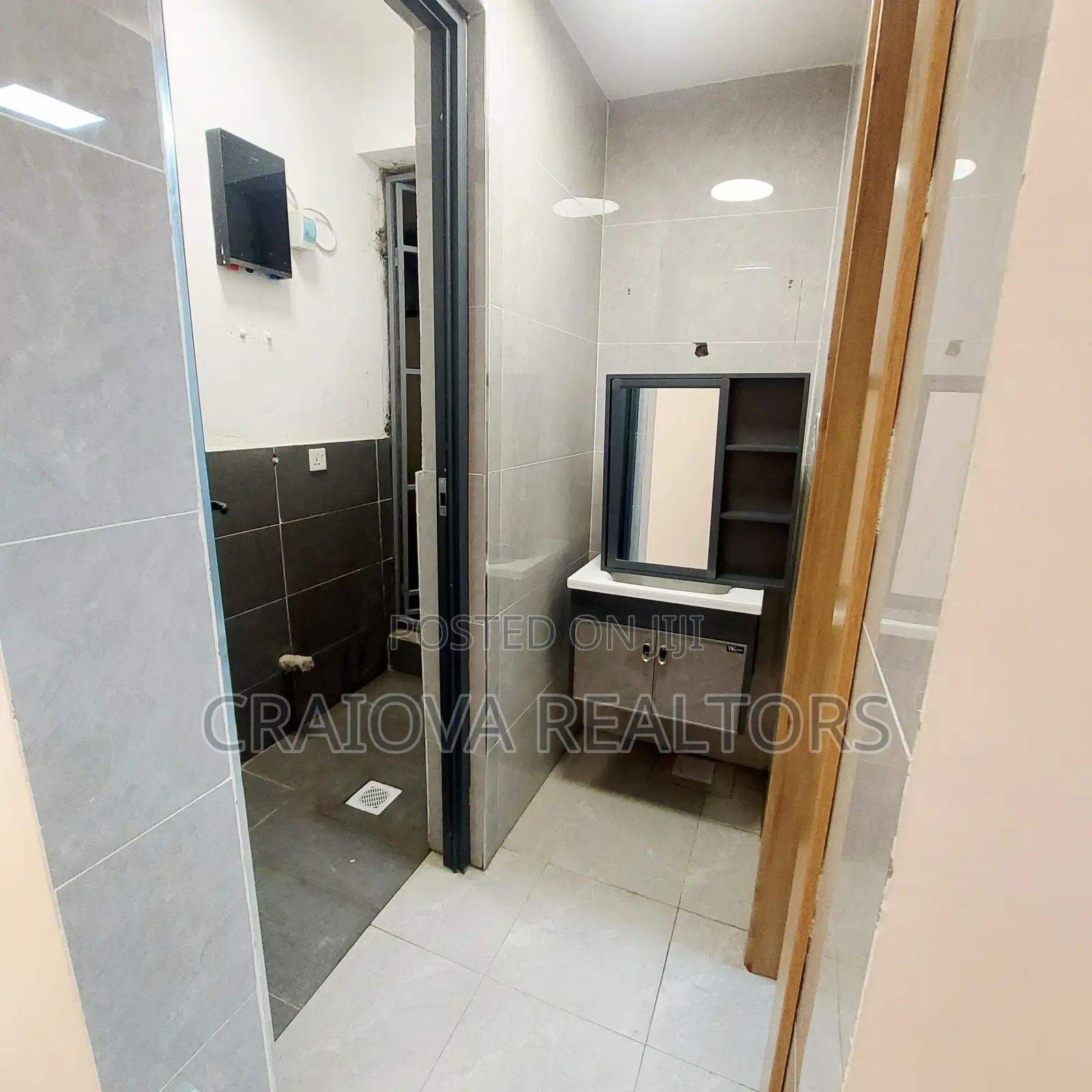 2bdrm Apartment in Valley Arcade for sale