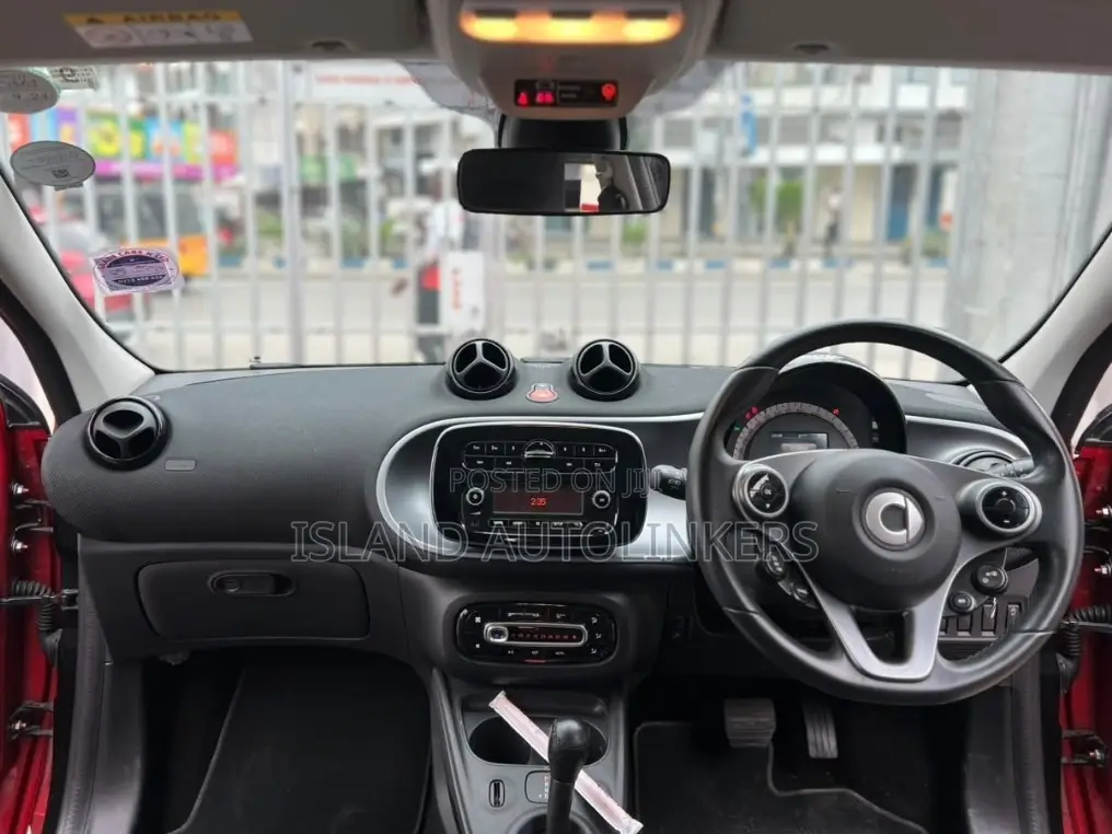 Mercedes-Benz X Class 2017 Red