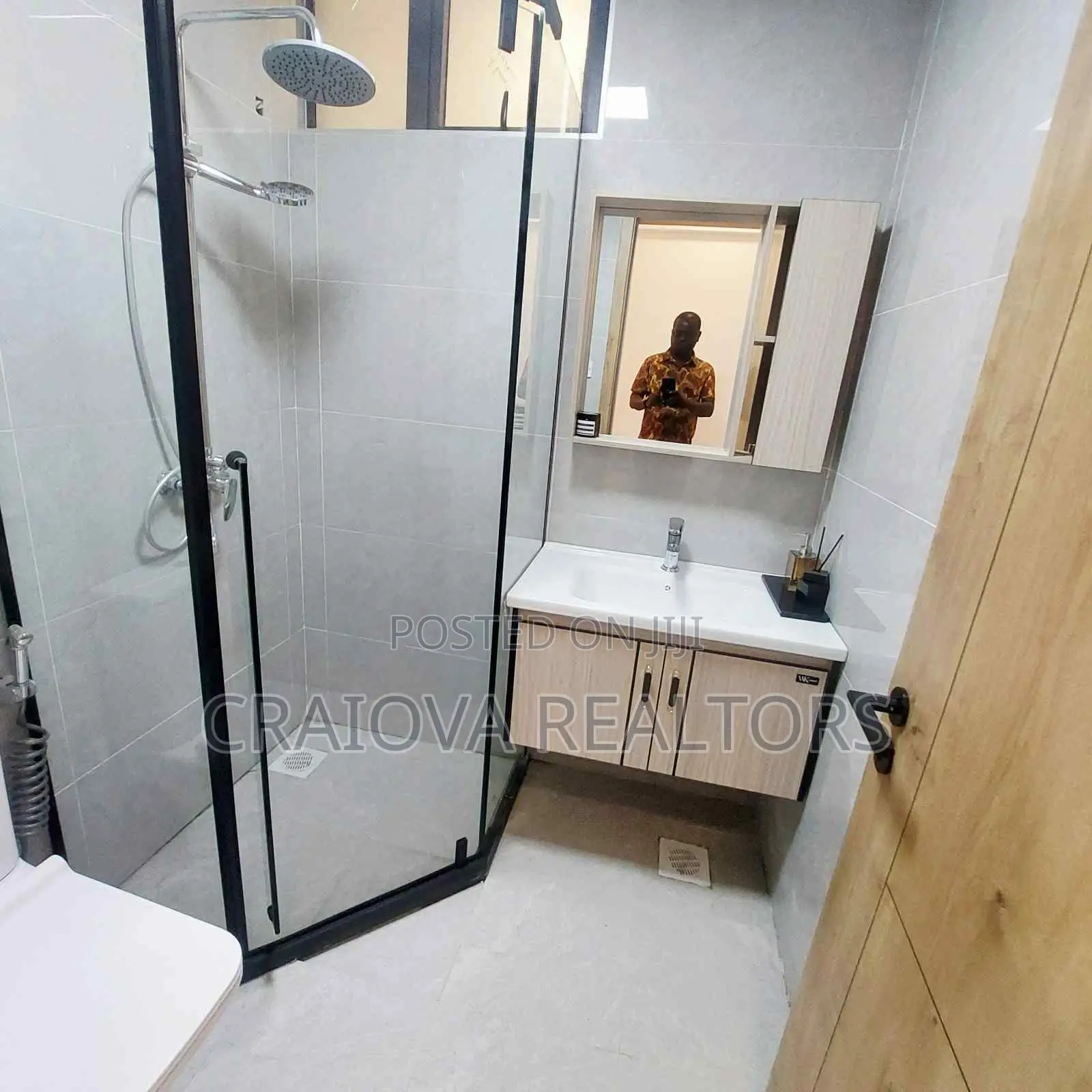 3bdrm Apartment in Valley Arcade for sale