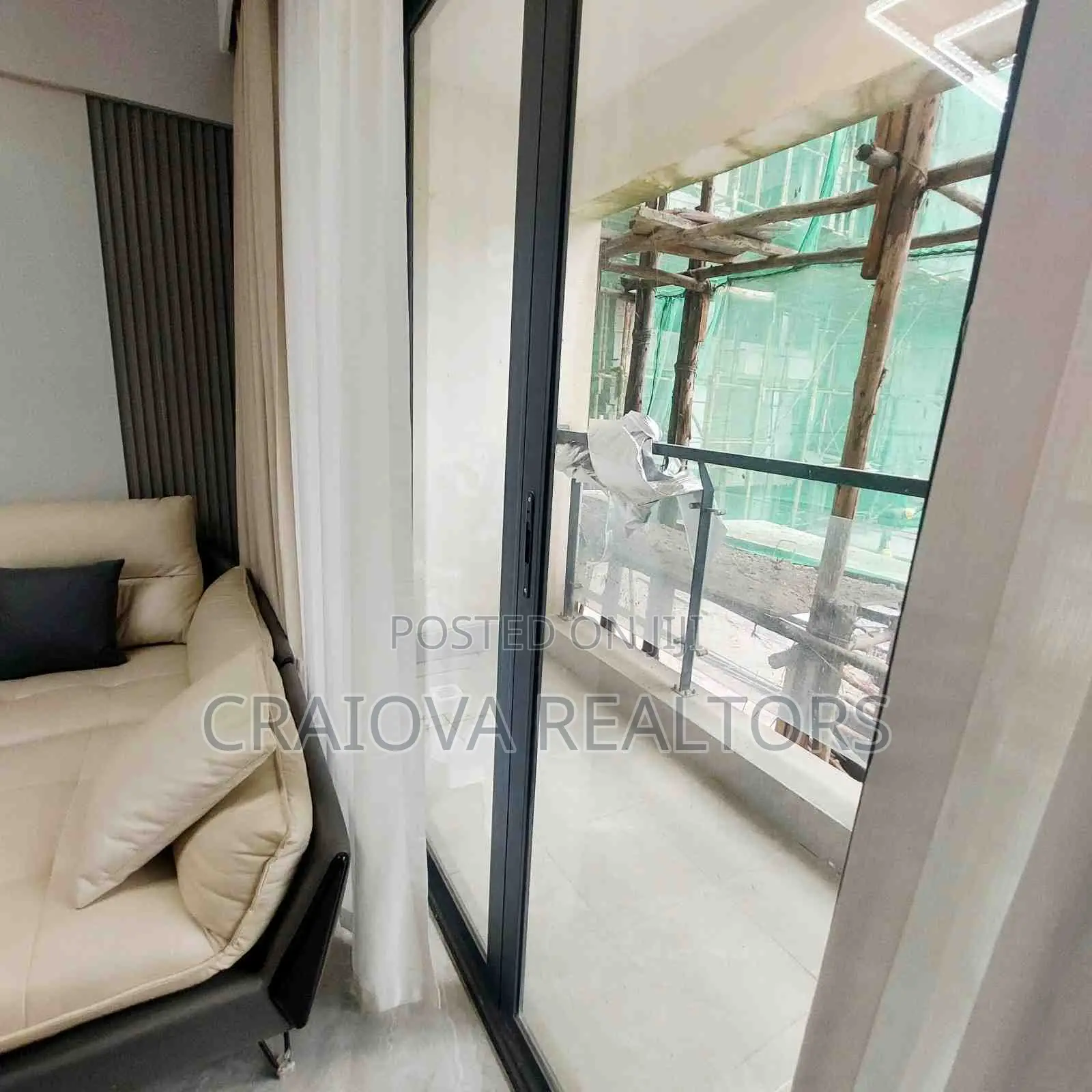 3bdrm Apartment in Valley Arcade for sale