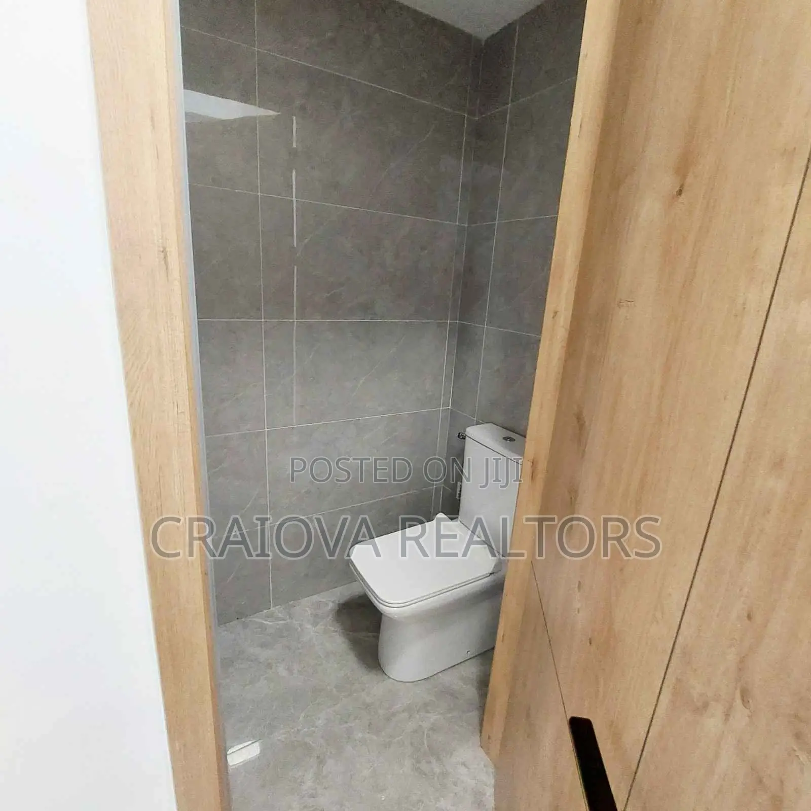 3bdrm Apartment in Valley Arcade for sale