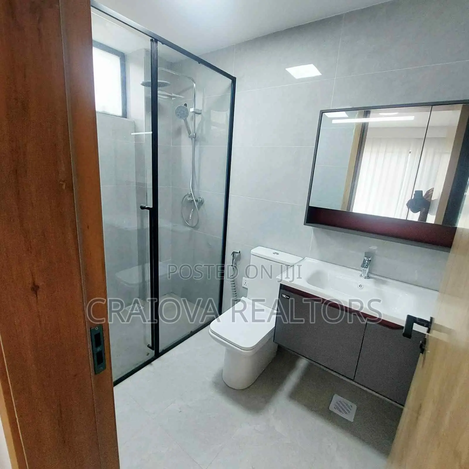 3bdrm Apartment in Valley Arcade for sale
