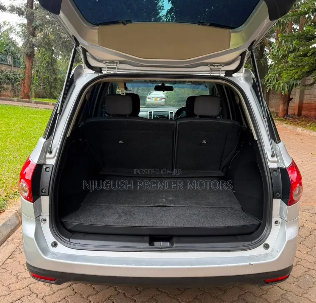 Nissan Wingroad 2013 Silver