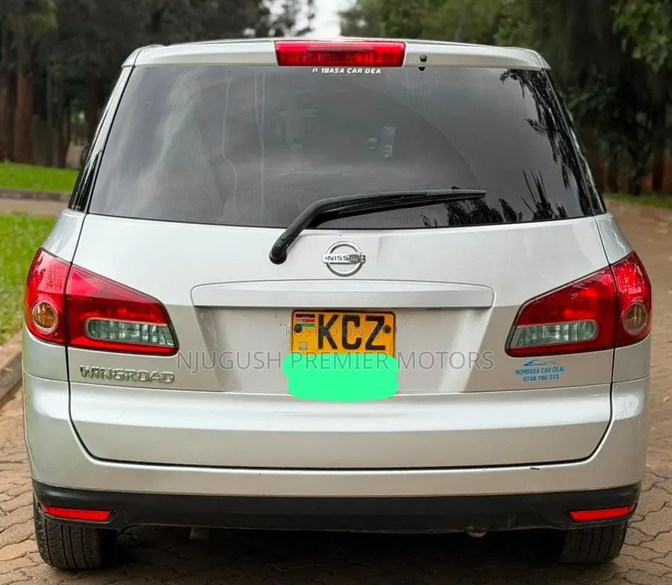 Nissan Wingroad 2013 Silver