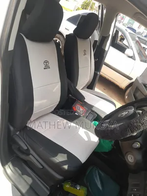 Toyota Ractis Seat Covers-Le Piece