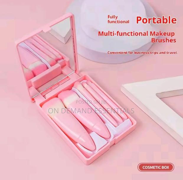 5pc Mini Travel Makeup Set - thumbnail 2