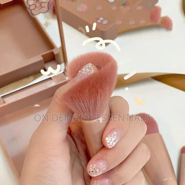 5pc Mini Travel Makeup Set - thumbnail 4