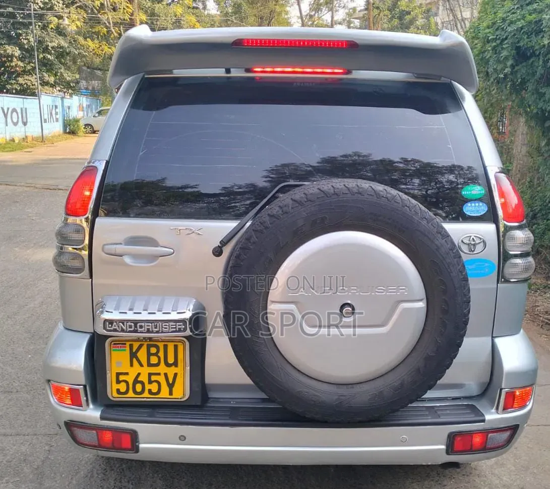 Toyota Land Cruiser Prado 2005 Silver