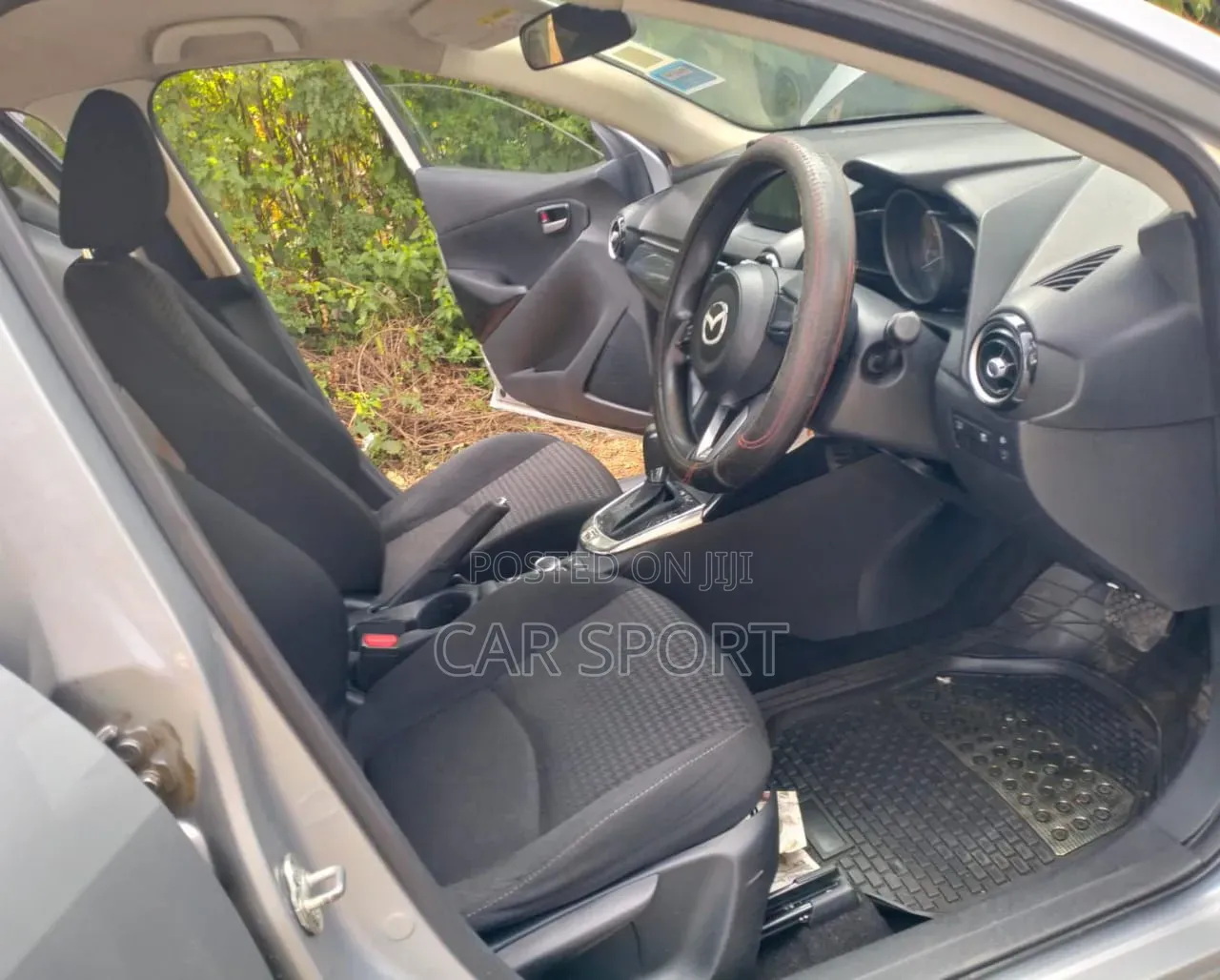 Mazda Demio 2017 Silver