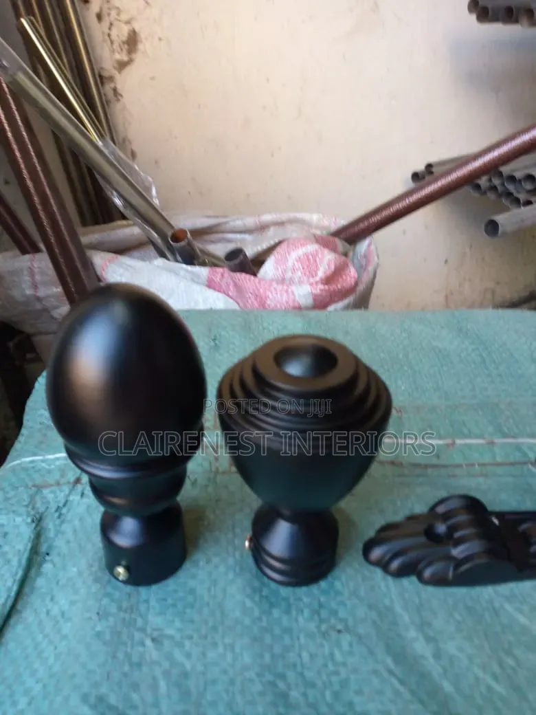 Different Colours of Different Designs for Powder Coated Rods Flowers