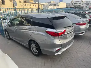 Honda Shuttle 2019 Silver