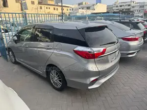 Honda Shuttle 2019 Silver