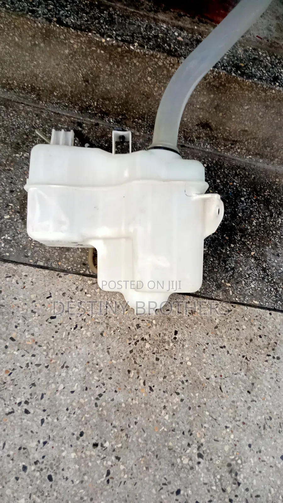 Washer Bottle Toyota Noah,Voxy, Esquire